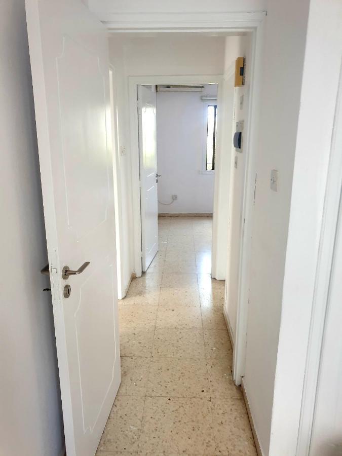 Spacious 2 Bedroom Appartment Near Mall -Internet 1Gbps Пафос Экстерьер фото