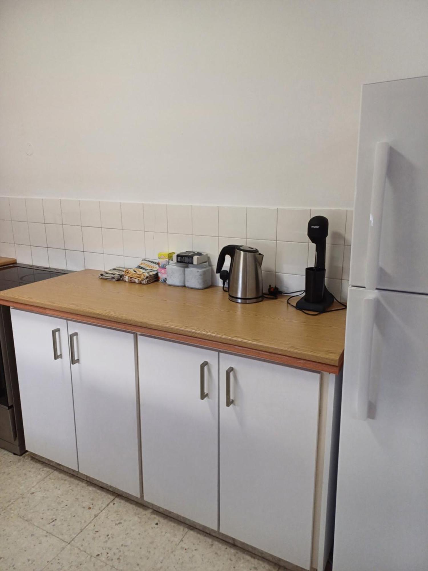 Spacious 2 Bedroom Appartment Near Mall -Internet 1Gbps Пафос Экстерьер фото